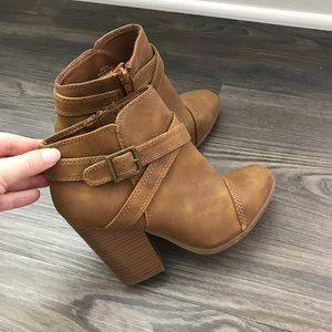 LC Lauren Conrad bootie